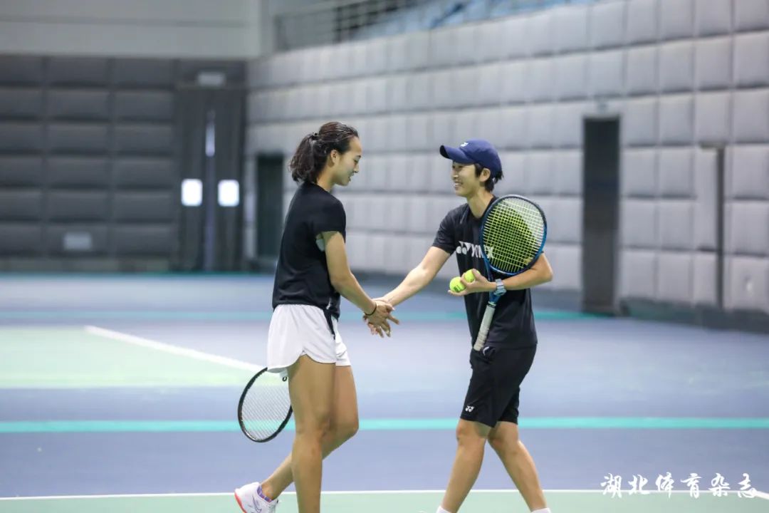 赛的表现并 赛的表现并