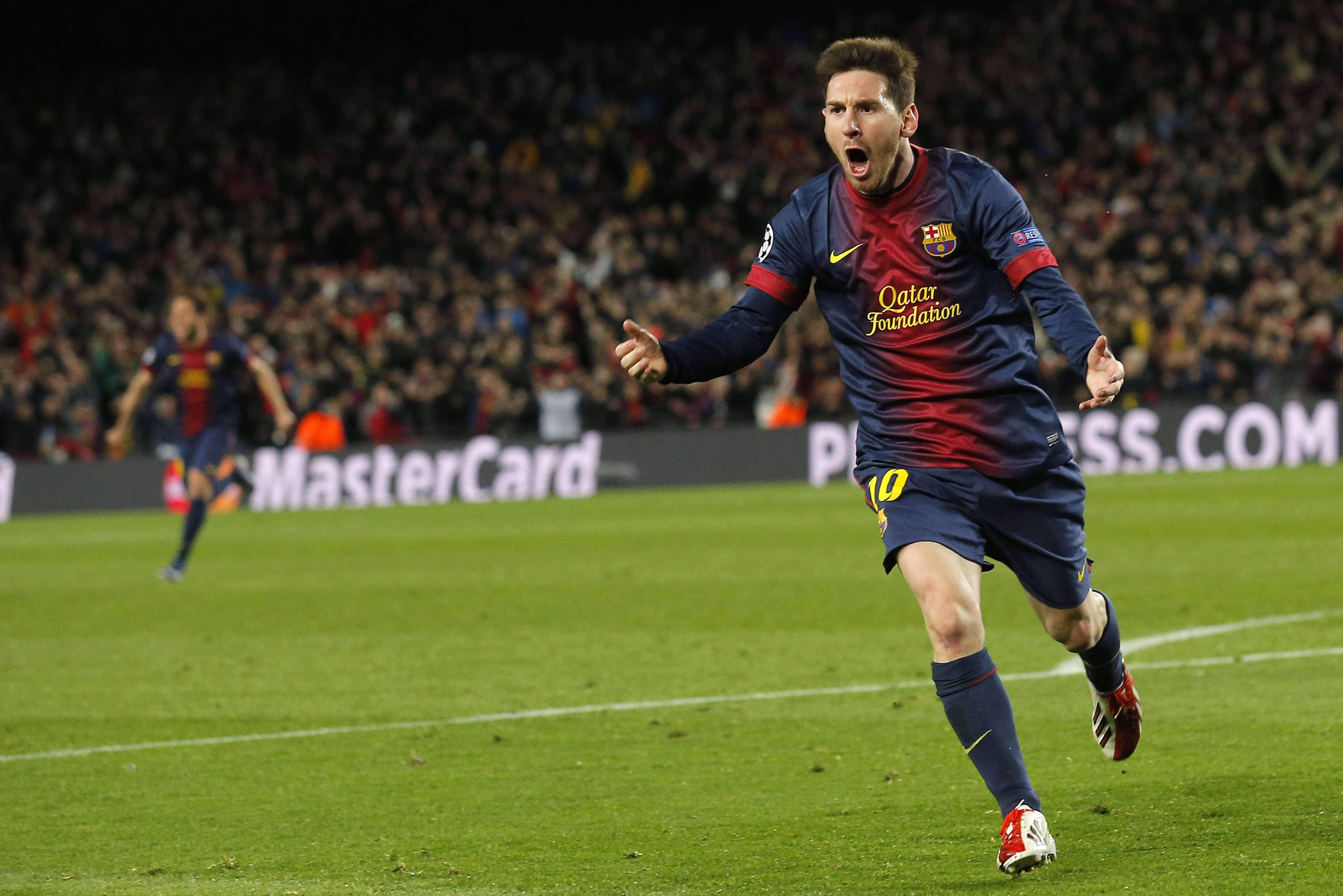 B费离开的 B费离开的