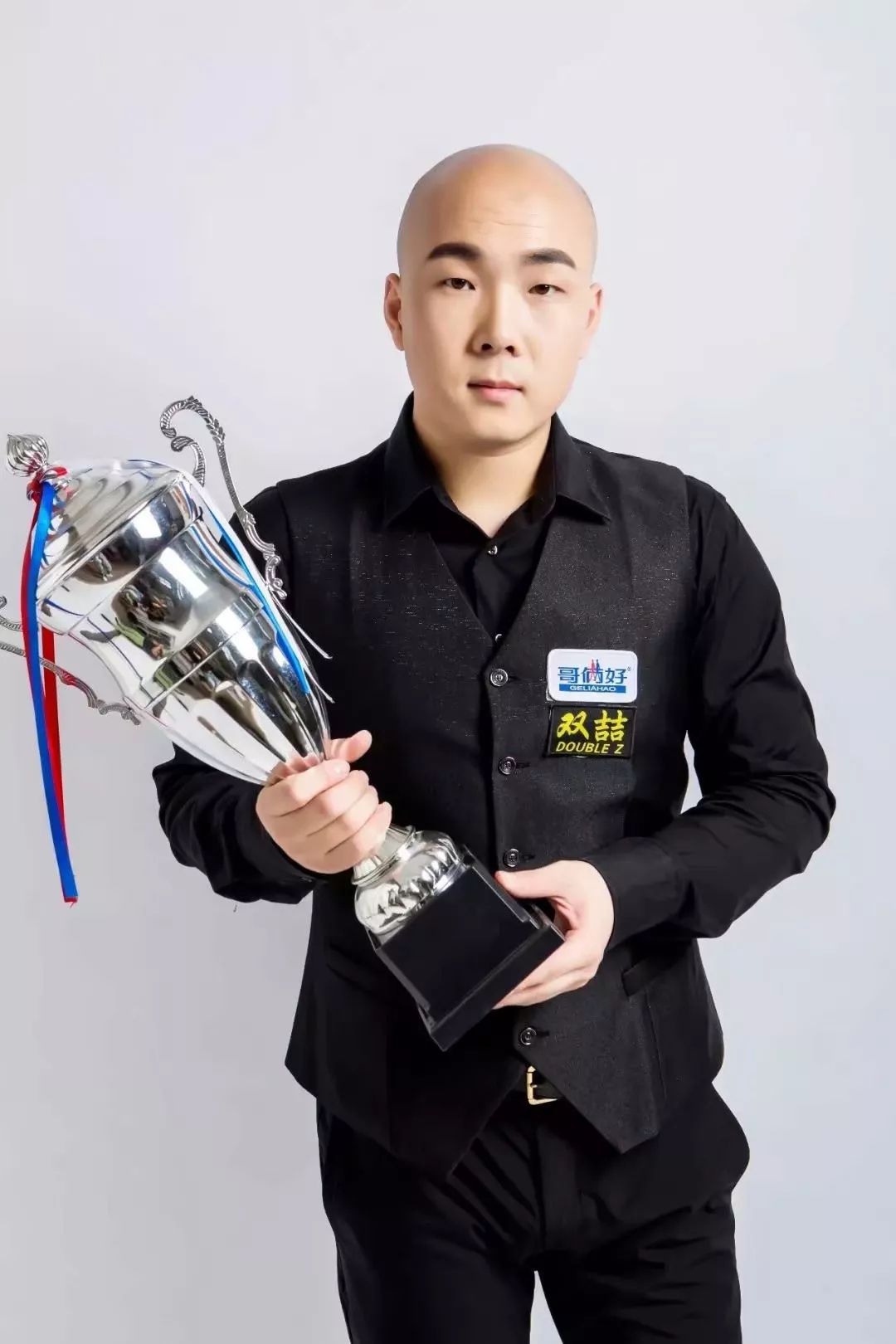 击迫使比利 击迫使比利