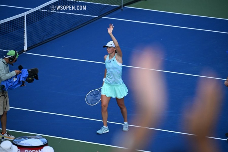 国球员不断 国球员不断