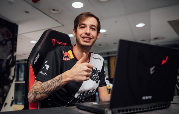 引援与纪律 引援与纪律